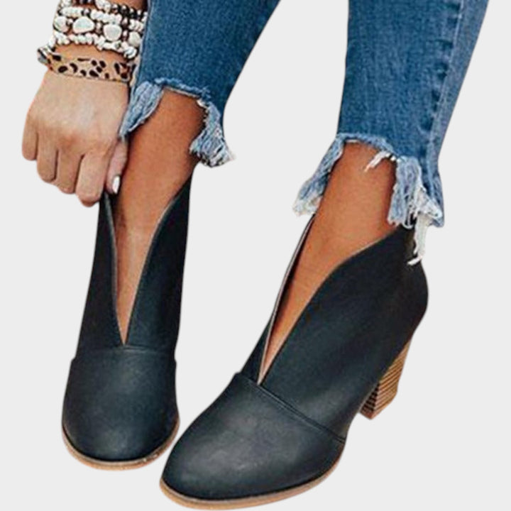 Chic Block Heel Pointed Toe Suede Ankle Boots